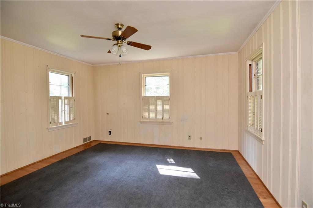 1227 Huntingdon Road Winston-Salem, NC 27104 - Photo 12 of 19 Gallery Image 12