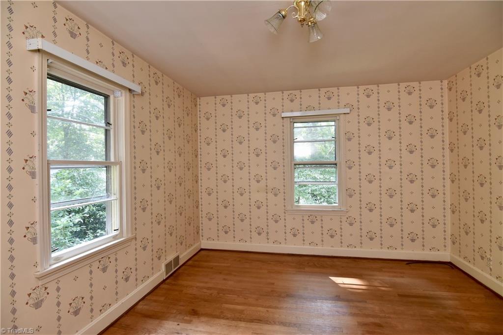 1227 Huntingdon Road Winston-Salem, NC 27104 - Photo 14 of 19 Gallery Image 14