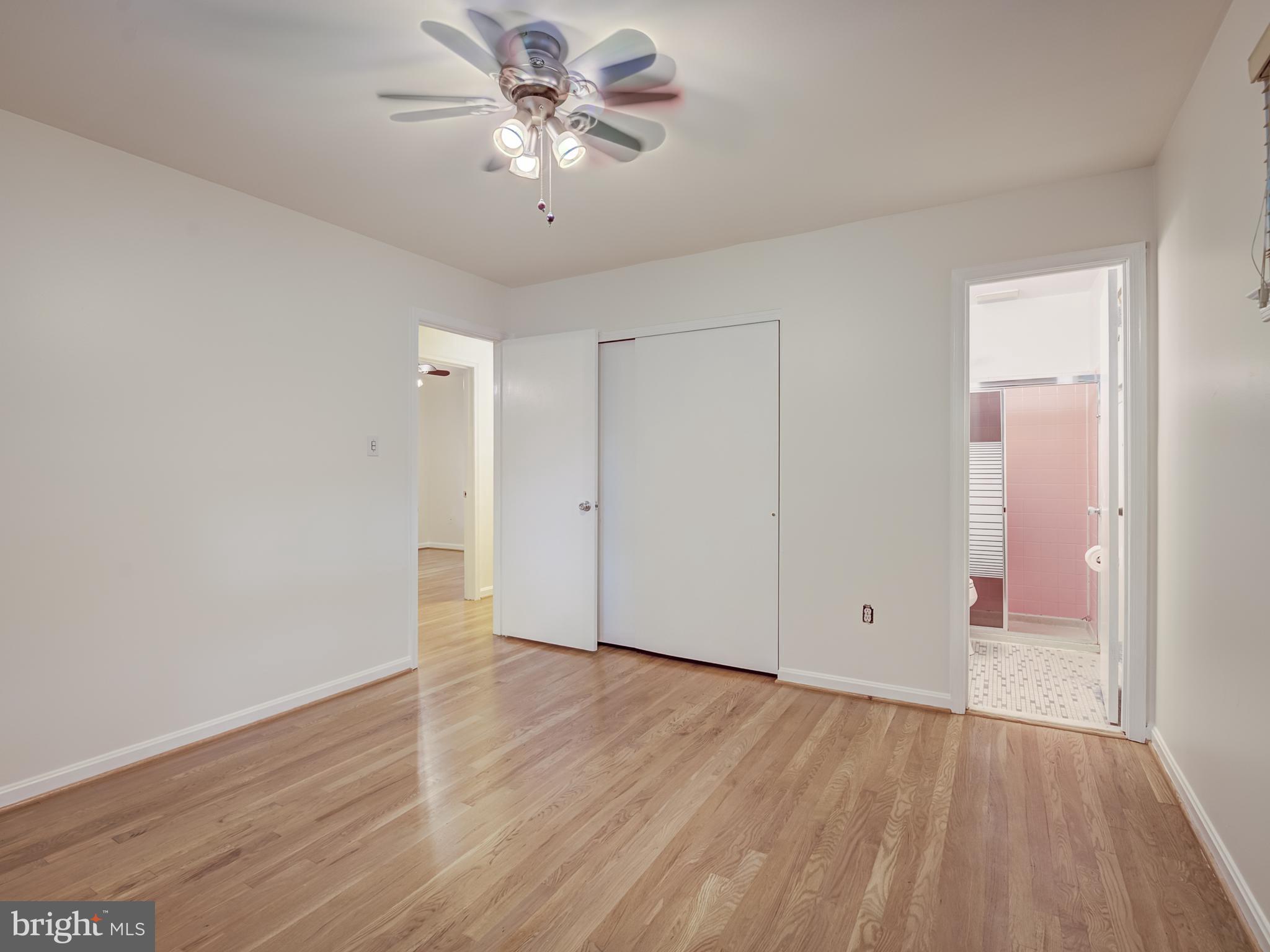 6807 Quebec Court Springfield, VA 22152 - Photo 12 of 59 Primary 3rd view