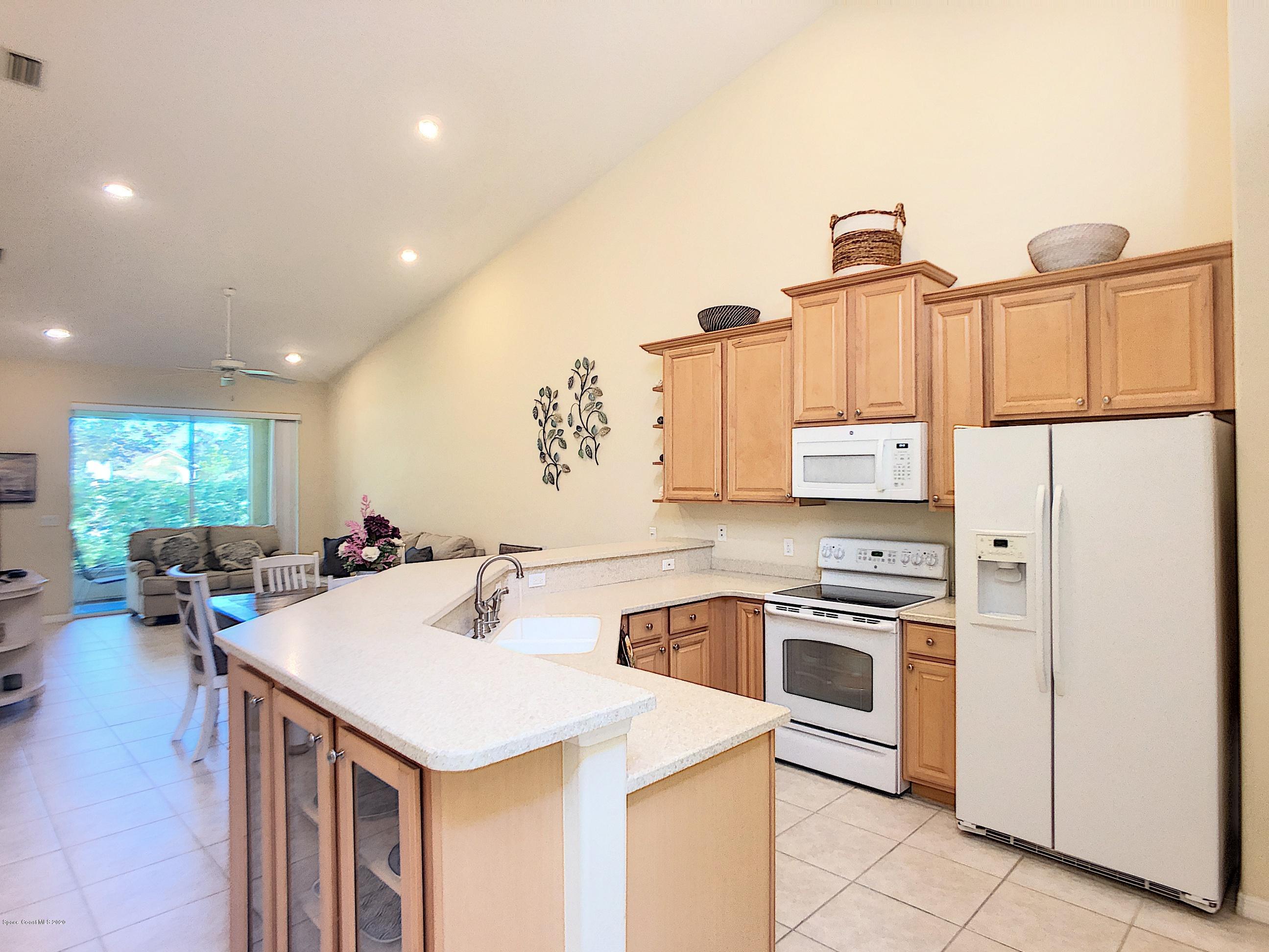 3110 Le Conte Street Melbourne, FL 32940 - Photo 5 of 25 Kitchen