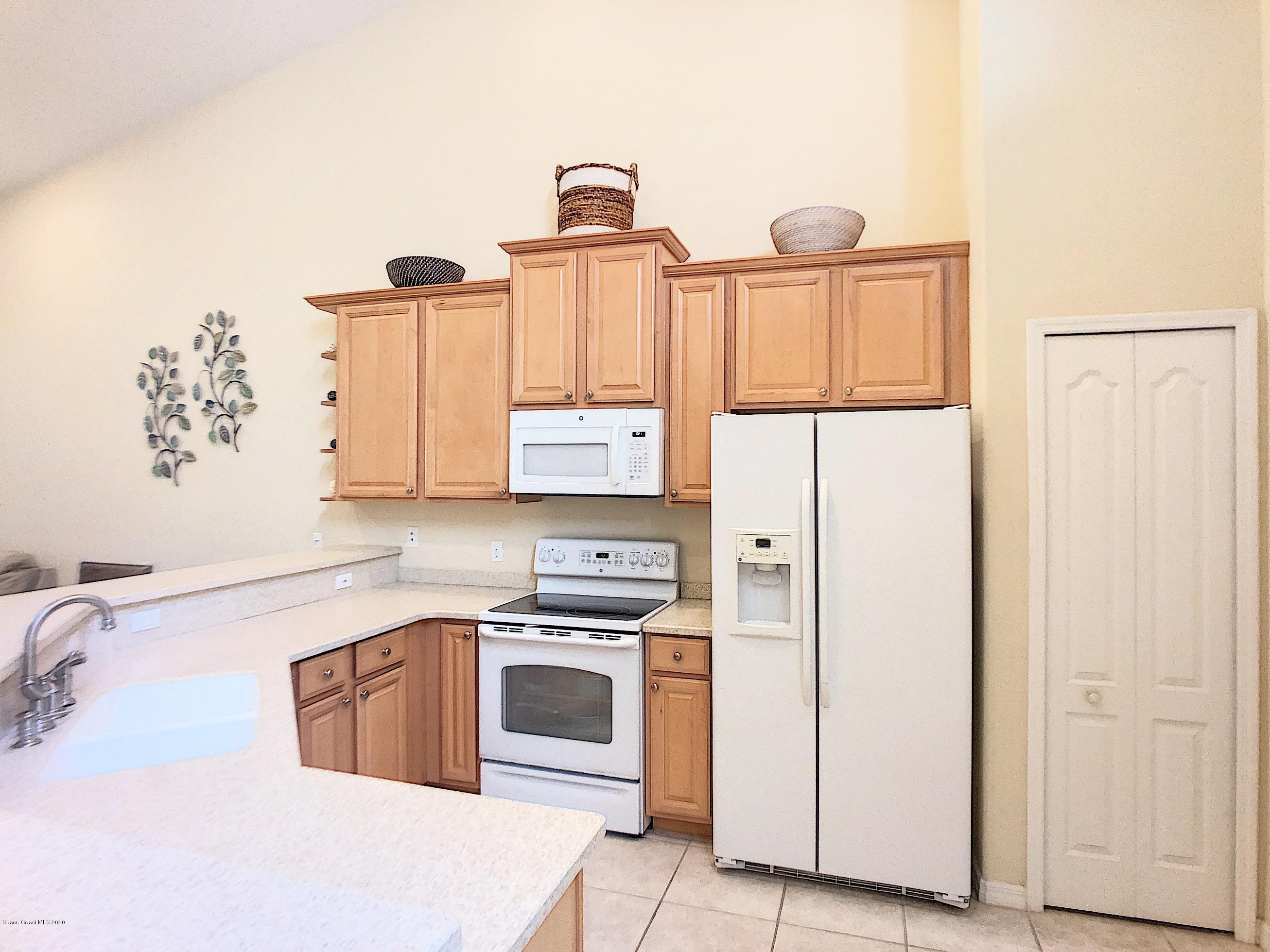 3110 Le Conte Street Melbourne, FL 32940 - Photo 7 of 25 Kitchen