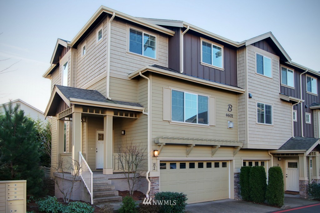 4601 Northeast 3rd Court, Unit B1 Renton, WA 98059 - Photo 2 of 15