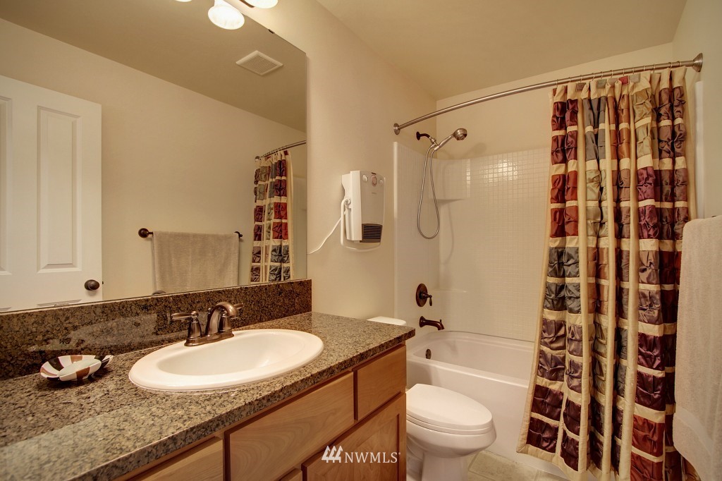 4601 Northeast 3rd Court, Unit B1 Renton, WA 98059 - Photo 13 of 15