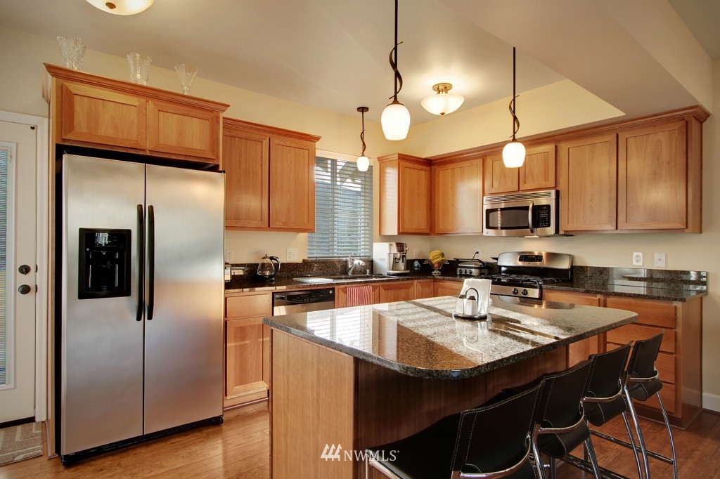 4601 Northeast 3rd Court, Unit B1 Renton, WA 98059 - Photo 5 of 15