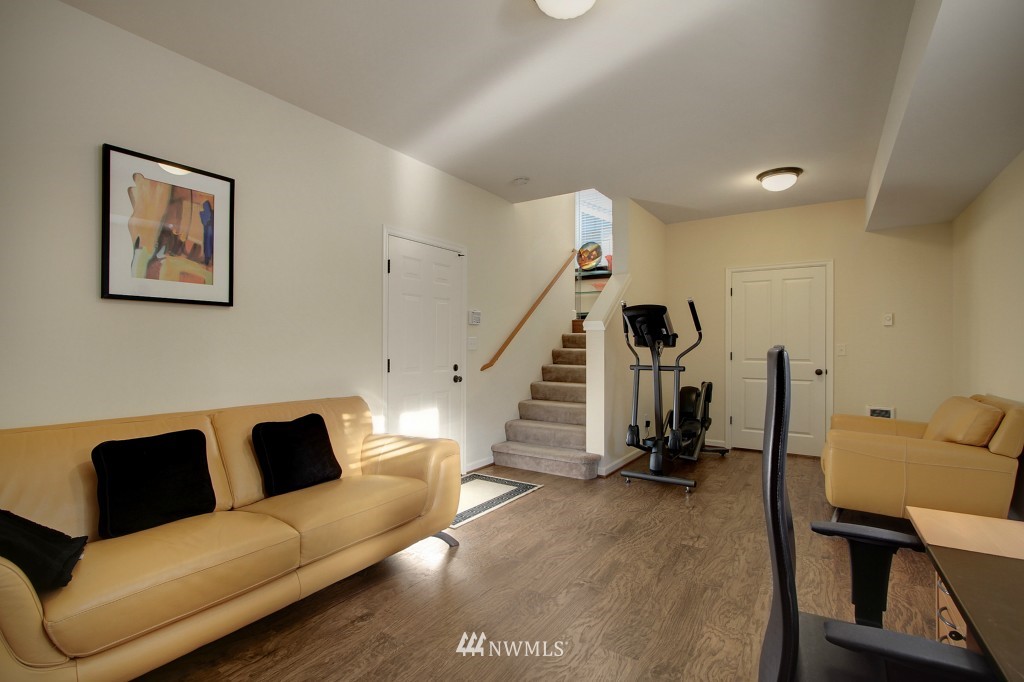 4601 Northeast 3rd Court, Unit B1 Renton, WA 98059 - Photo 8 of 15