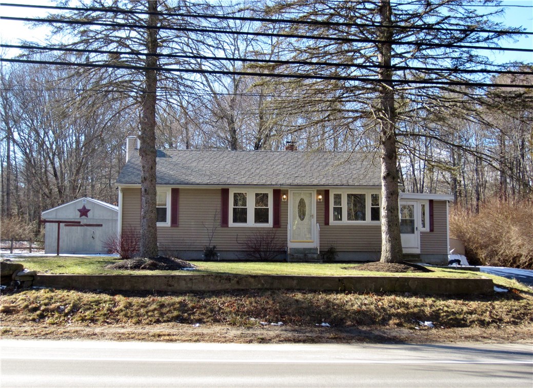 110 Money Hill Road Glocester, RI 02814 - Photo 2 of 23 Gallery Image 2