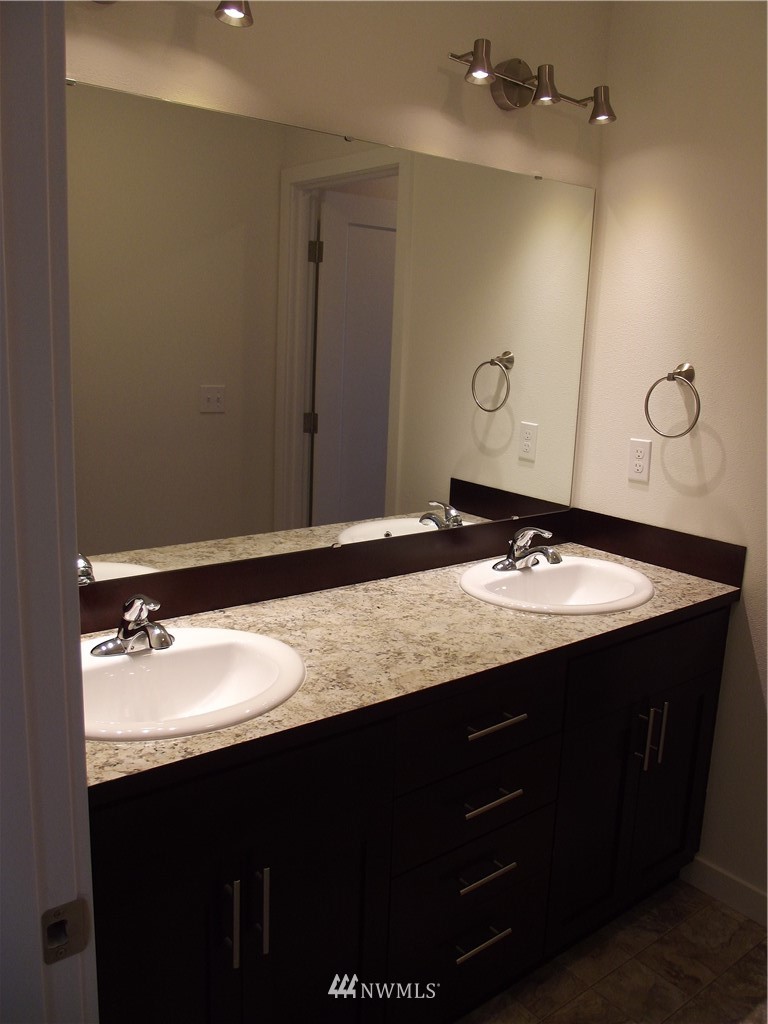521 5th Avenue South Kent, WA 98032 - Photo 10 of 18