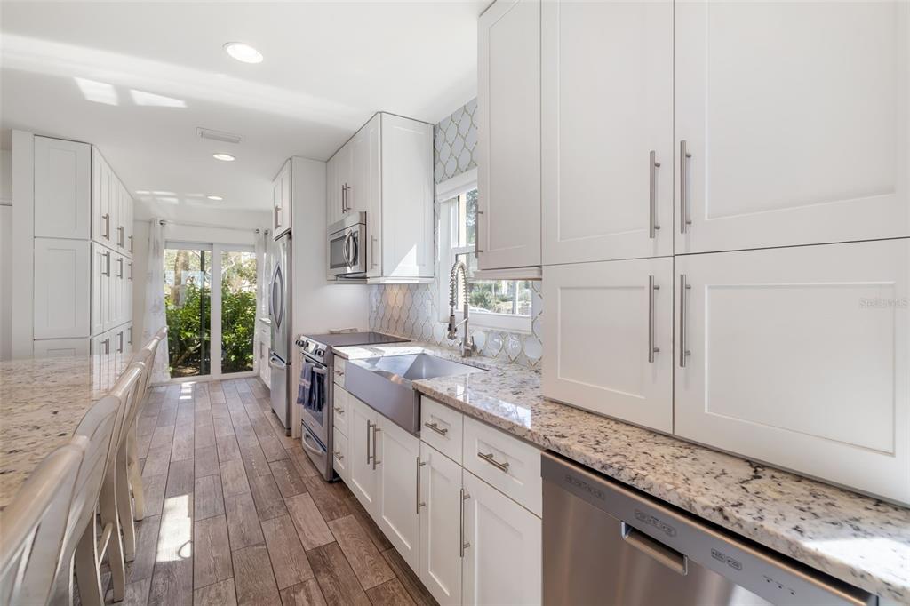 8630 Midnight Pass Road, Unit 108A Sarasota, FL 34242 - Photo 16 of 85