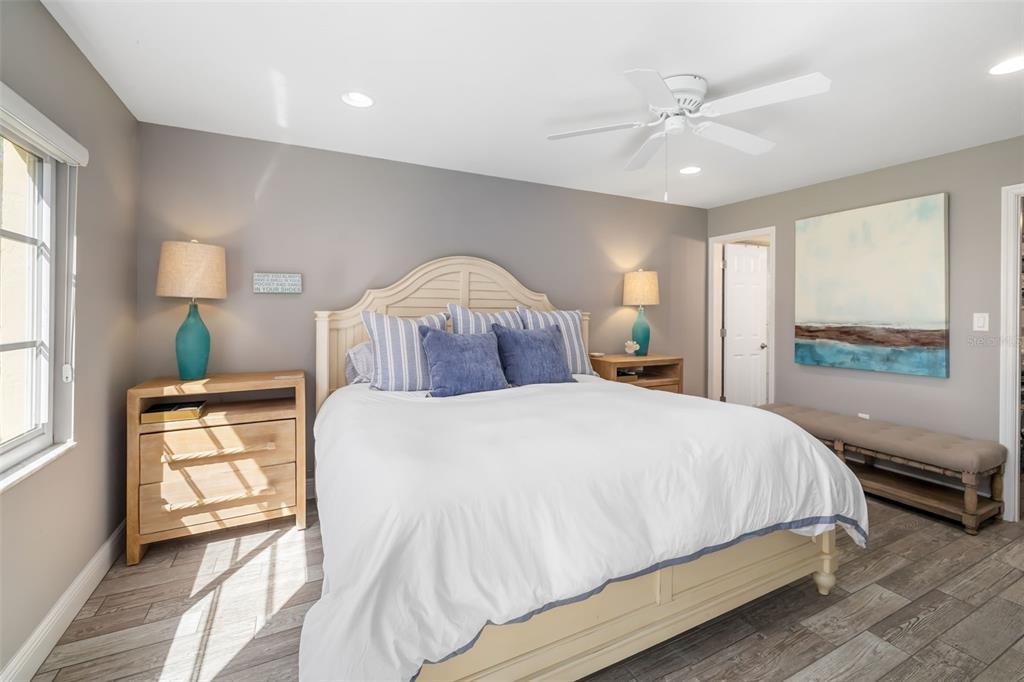 8630 Midnight Pass Road, Unit 108A Sarasota, FL 34242 - Photo 32 of 85