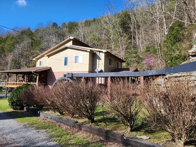 $1,900,000 | 295 Cave Hollow Road, Dowelltown, TN 37059