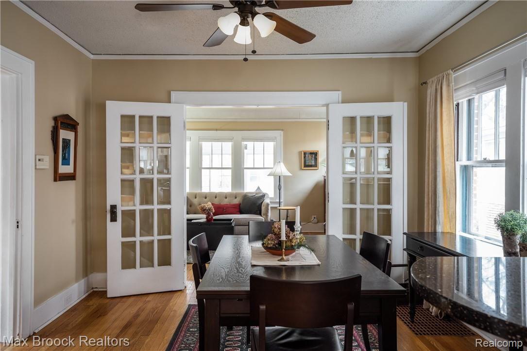 31 Amherst Road Pleasant Ridge, MI 48069 - Photo 10 of 24 Dining Room View to Living Room