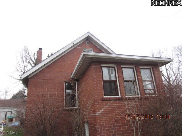 563 East Waterloo Road Akron, OH 44301 - Photo 3 of 19