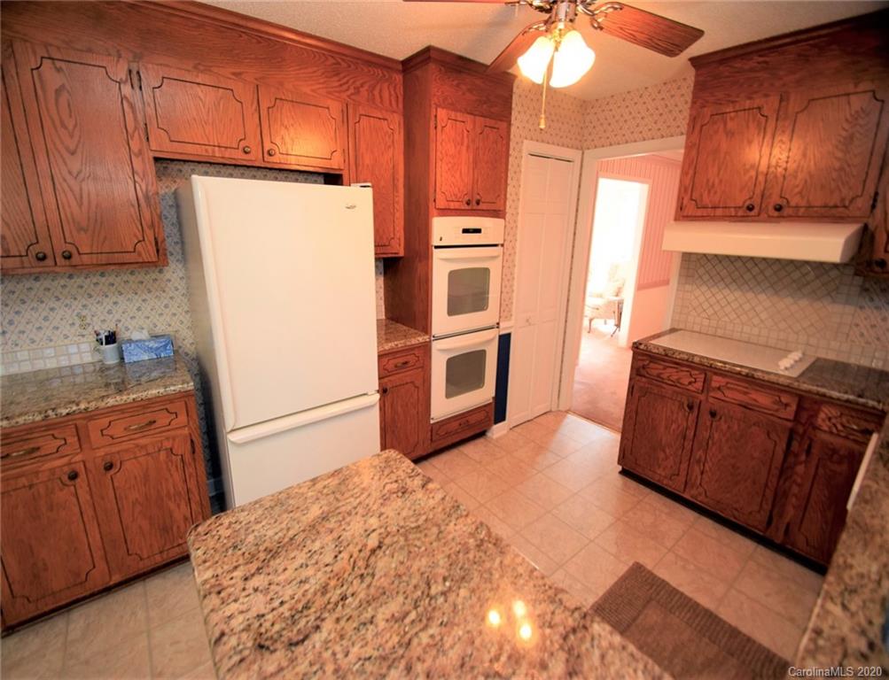 301 Boyce Road Charlotte, NC 28211 - Photo 11 of 29 Gallery Image 11