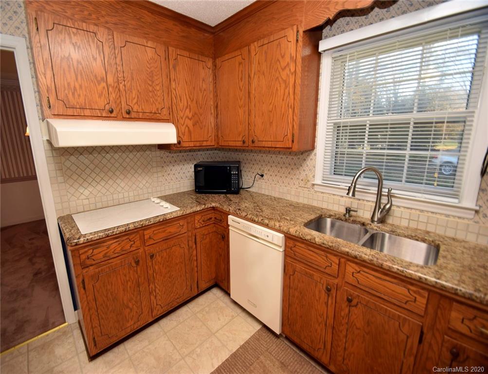 301 Boyce Road Charlotte, NC 28211 - Photo 12 of 29 Gallery Image 12