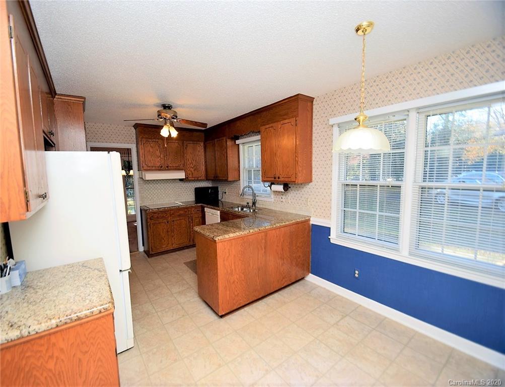 301 Boyce Road Charlotte, NC 28211 - Photo 14 of 29 Gallery Image 14