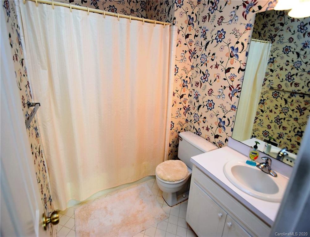 301 Boyce Road Charlotte, NC 28211 - Photo 16 of 29 Gallery Image 16