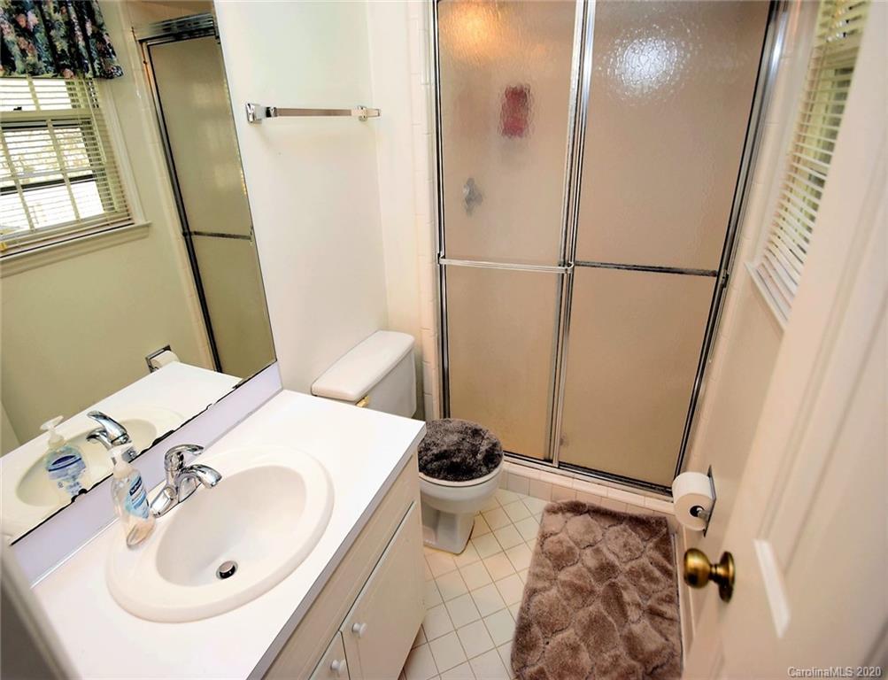 301 Boyce Road Charlotte, NC 28211 - Photo 18 of 29 Gallery Image 18