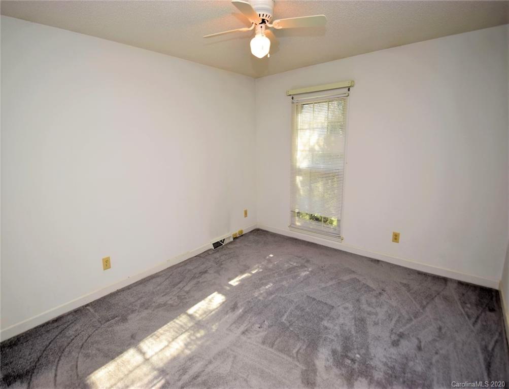 301 Boyce Road Charlotte, NC 28211 - Photo 19 of 29 Gallery Image 19