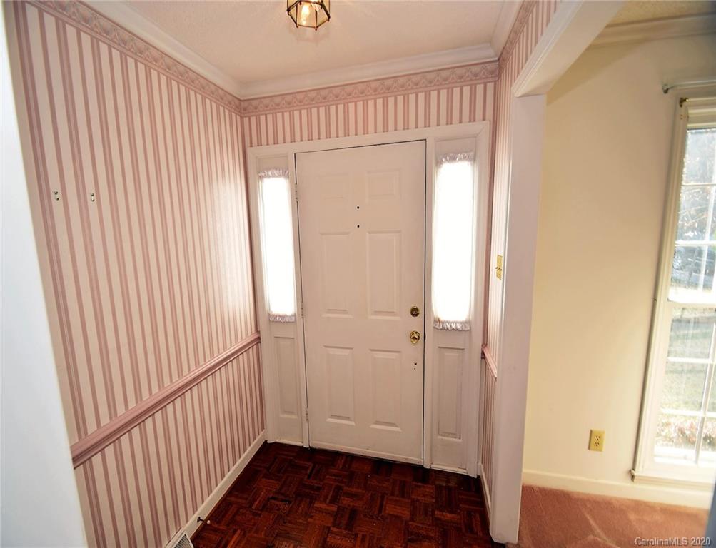 301 Boyce Road Charlotte, NC 28211 - Photo 20 of 29 Gallery Image 20