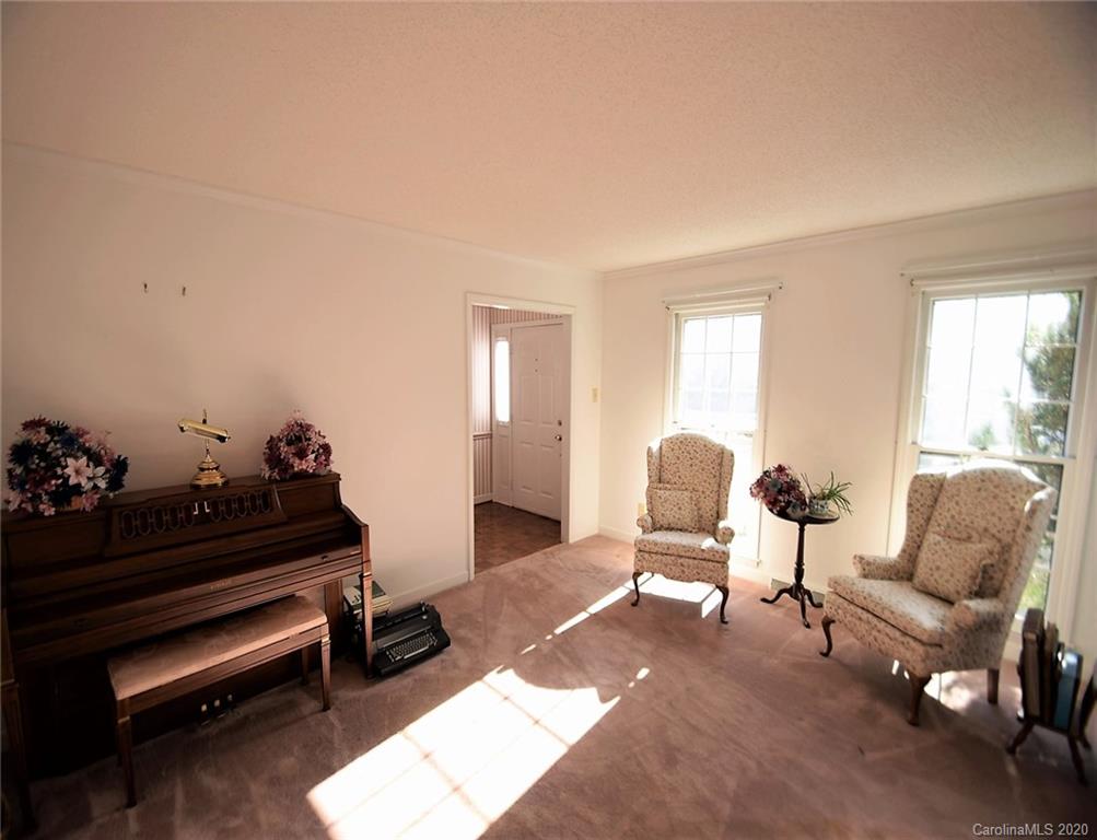 301 Boyce Road Charlotte, NC 28211 - Photo 22 of 29 Gallery Image 22