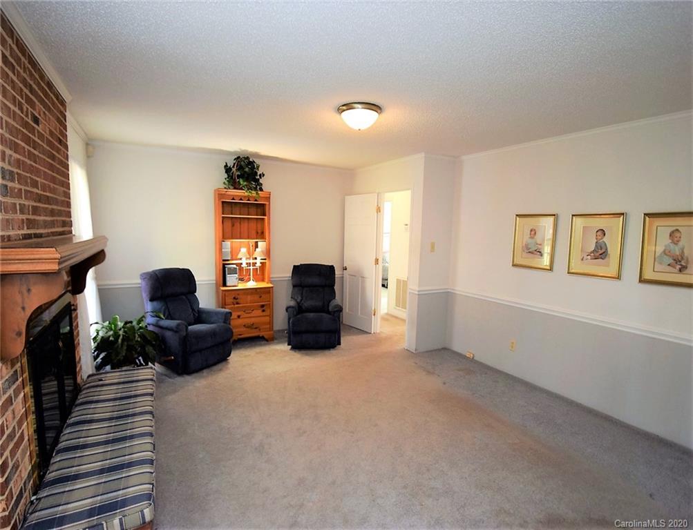 301 Boyce Road Charlotte, NC 28211 - Photo 25 of 29 Gallery Image 25