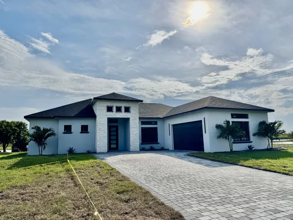 $580,000 | 13200 Highway 441, Okeechobee, FL 34974