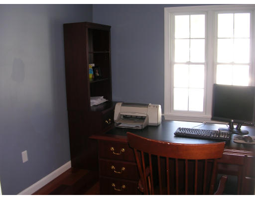 35 Hillcrest Road Medfield, MA 02052 - Photo 15 of 29 Gallery Image 15