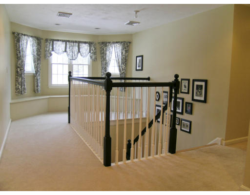 35 Hillcrest Road Medfield, MA 02052 - Photo 17 of 29 Gallery Image 17
