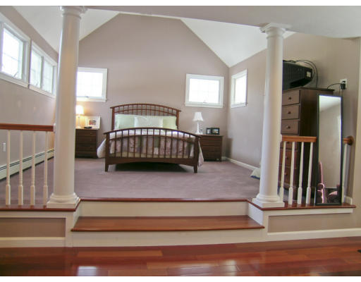 35 Hillcrest Road Medfield, MA 02052 - Photo 7 of 29 Gallery Image 7