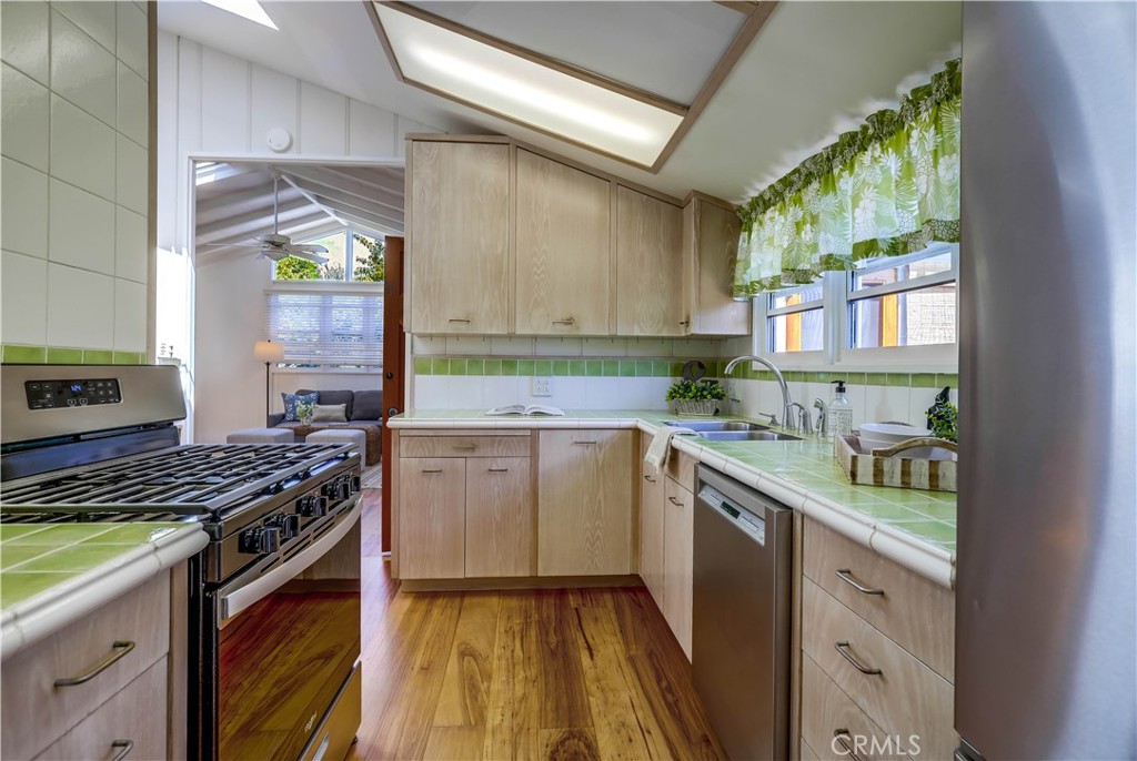 464 Agate Street, Unit A/B Laguna Beach, CA 92651 - Photo 53 of 75