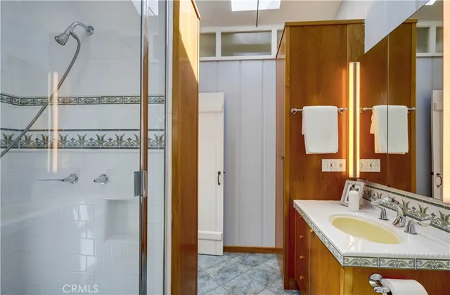 $2,850,000 | 464 Agate Street, Unit A/B, Laguna Beach, CA 92651