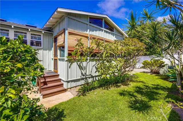 $2,850,000 | 464 Agate Street, Unit A/B, Laguna Beach, CA 92651