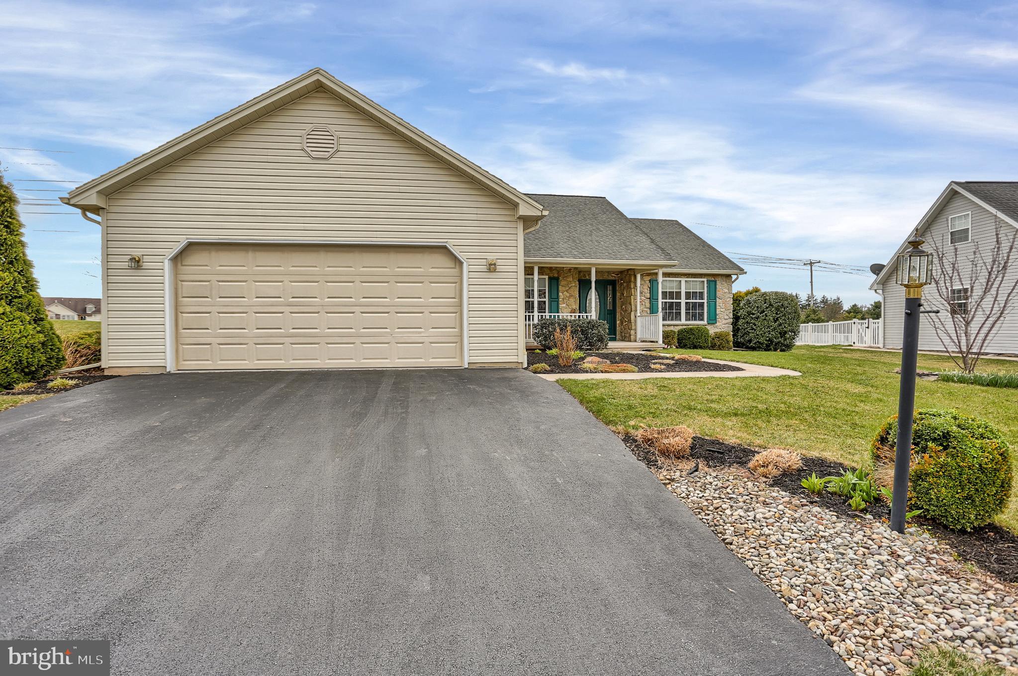 1320 Saddleback Road York, PA 17408 - Photo 3 of 45 Gallery Image 3
