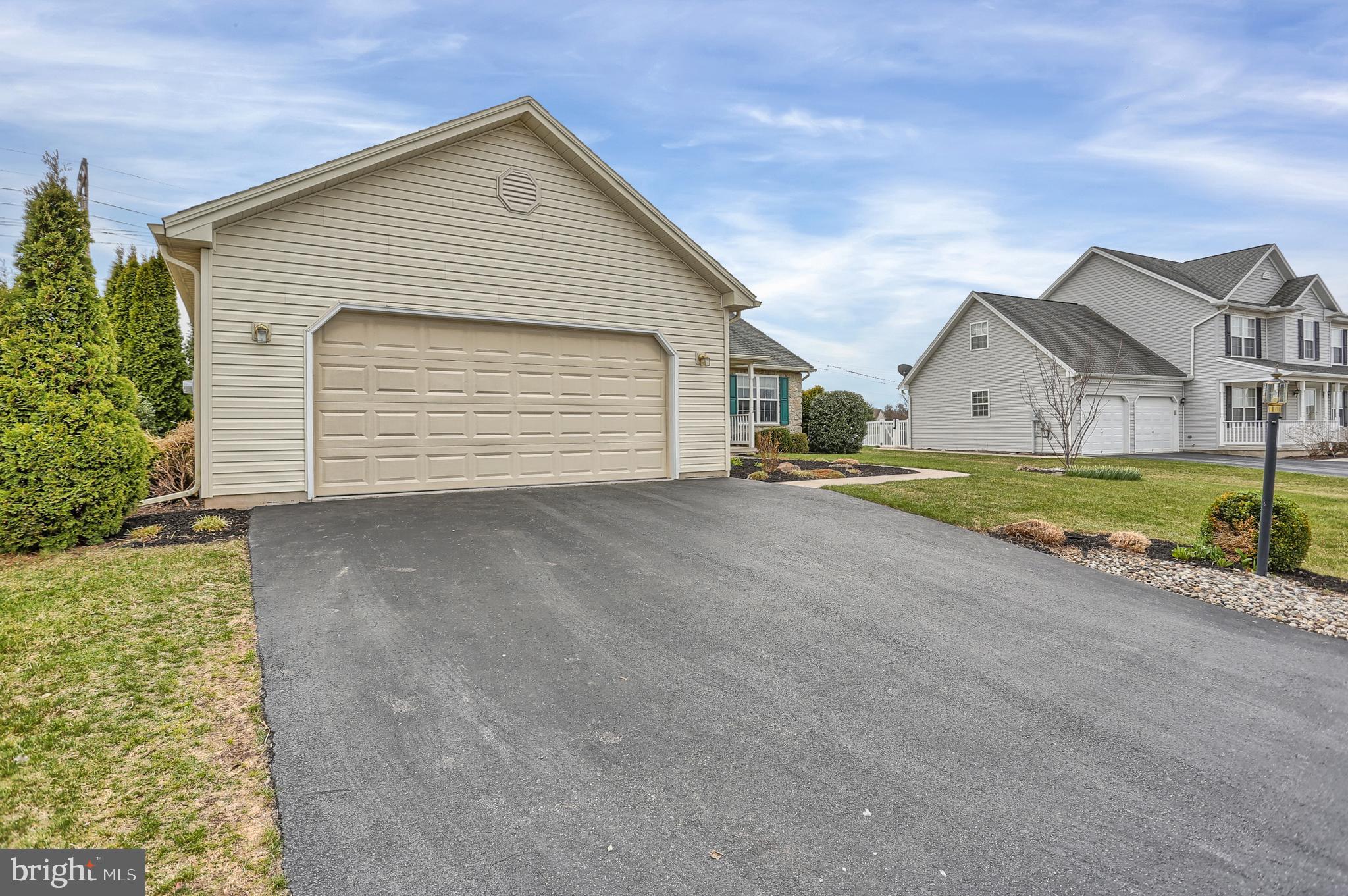 1320 Saddleback Road York, PA 17408 - Photo 5 of 45 Gallery Image 5