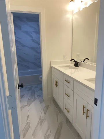 $339,888 | 3206 Emerald Hills Drive, Angleton, TX 77515