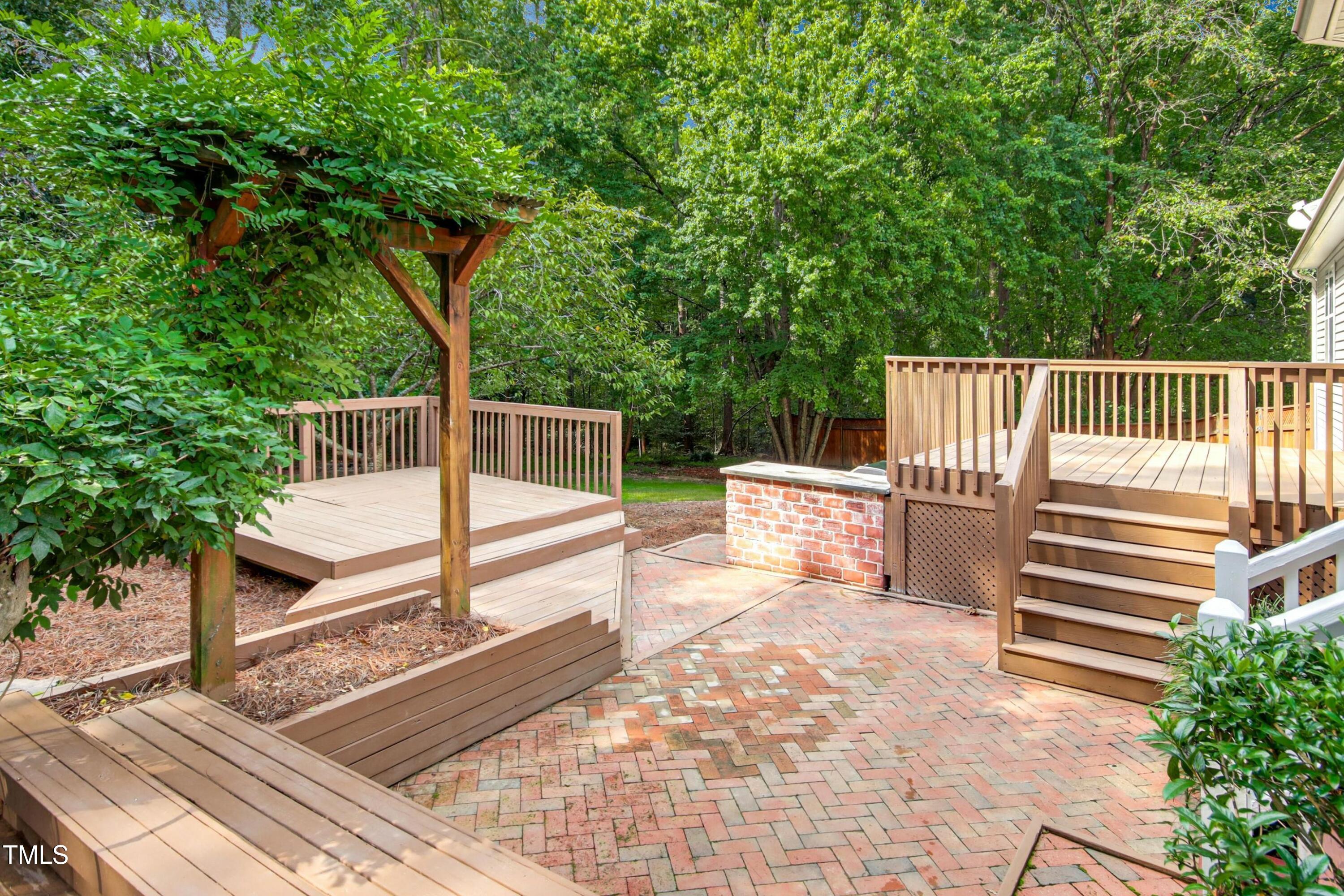 5528 Moorhaven Drive Raleigh, NC 27603 - Photo 26 of 32 .
