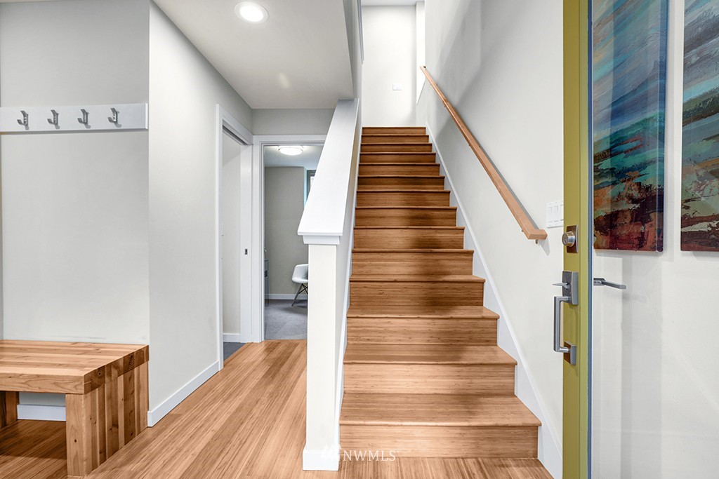4411 Meridian Avenue North Seattle, WA 98103 - Photo 2 of 18 Gallery Image 2