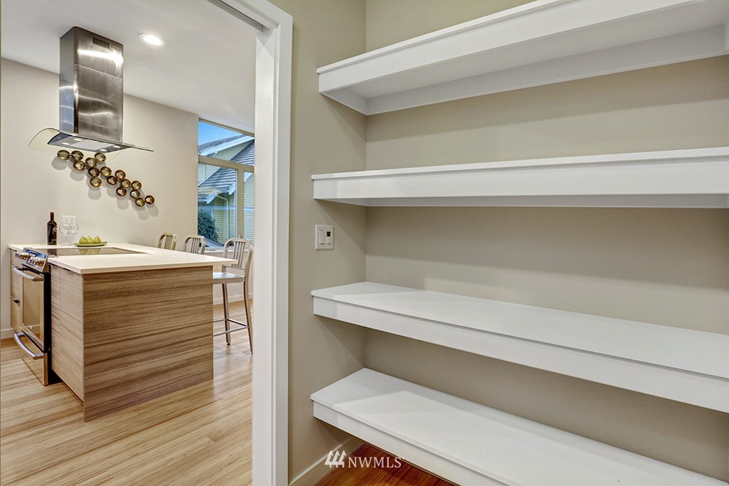4411 Meridian Avenue North Seattle, WA 98103 - Photo 11 of 18 Gallery Image 11