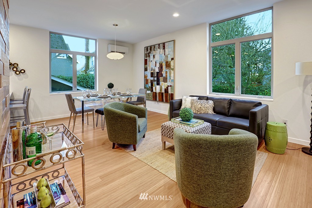 4411 Meridian Avenue North Seattle, WA 98103 - Photo 6 of 18 Gallery Image 6