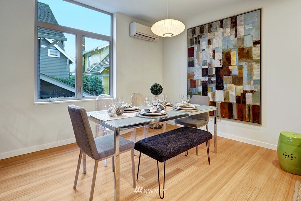 4411 Meridian Avenue North Seattle, WA 98103 - Photo 7 of 18 Gallery Image 7