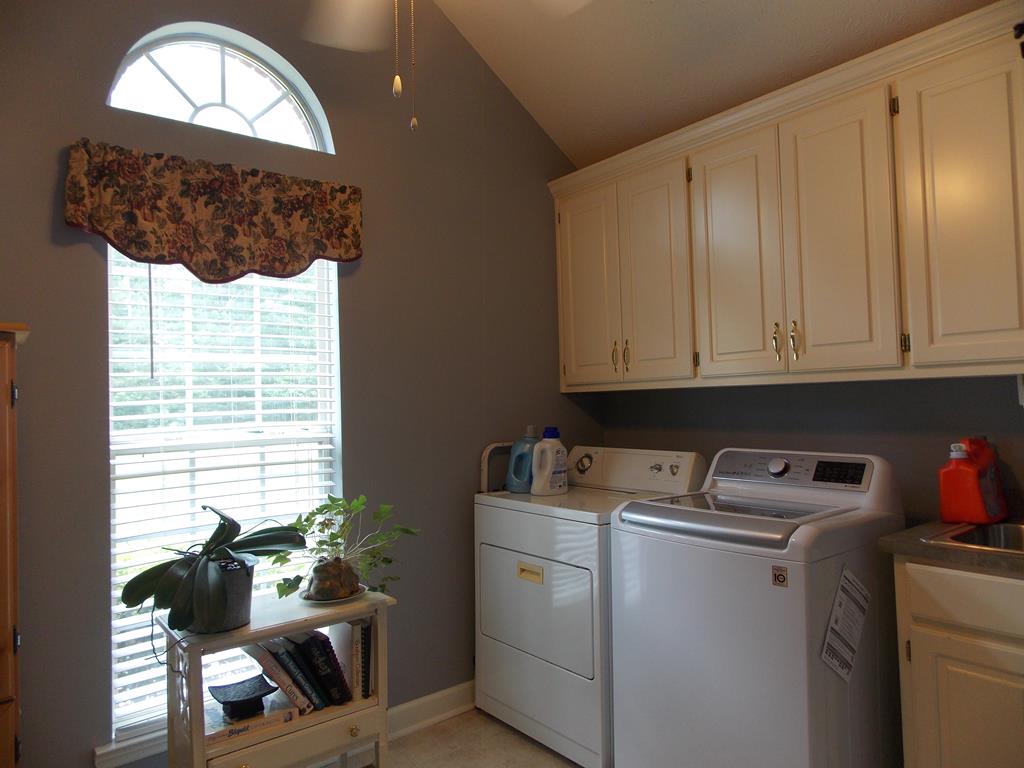 8760 McKee Road Upatoi, GA 31829 - Photo 13 of 26 Laundry room