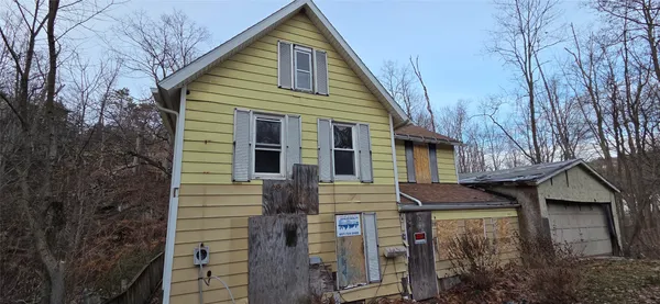 $28,900 | 28 Bayless Avenue, Binghamton, NY 13903