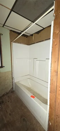 $28,900 | 28 Bayless Avenue, Binghamton, NY 13903