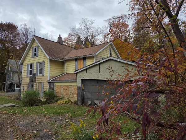 $28,900 | 28 Bayless Avenue, Binghamton, NY 13903