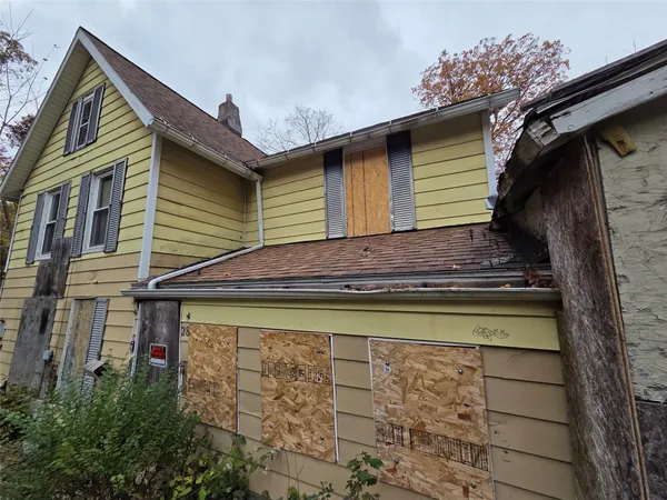 $28,900 | 28 Bayless Avenue, Binghamton, NY 13903