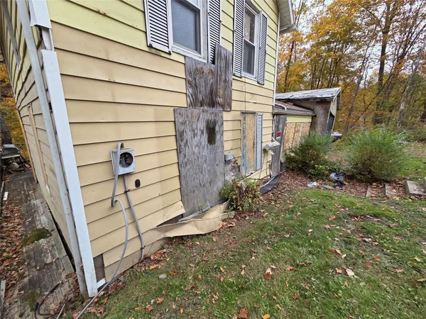 $28,900 | 28 Bayless Avenue, Binghamton, NY 13903