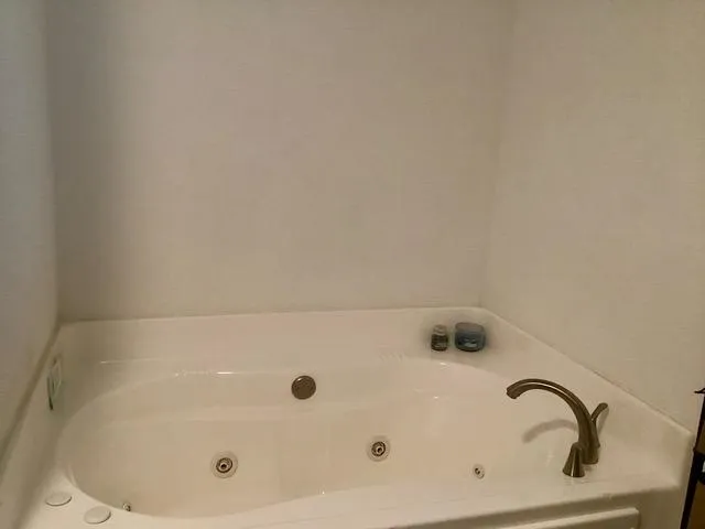 $415,000 | 905 Pennsylvania Avenue, Whitesboro, NJ 08210