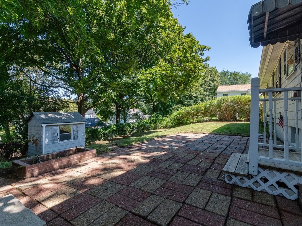 163 Ravenswood Road Waltham, MA 02453 - Photo 22 of 27 Gallery Image 22