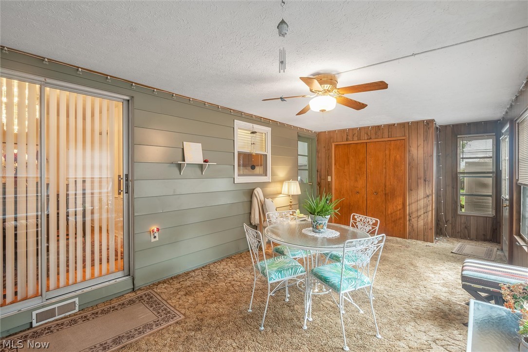 2795 Chamberlain Road Akron, OH 44333 - Photo 28 of 35 east unit bonus "4 seasons" room
