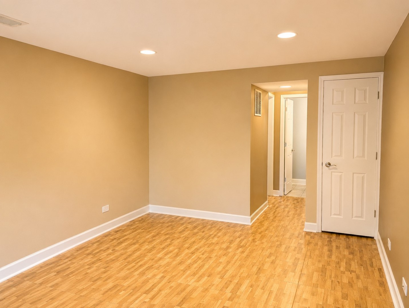1037 Ridgewood Drive Bolingbrook, IL 60440 - Photo 29 of 38 Gallery Image 29